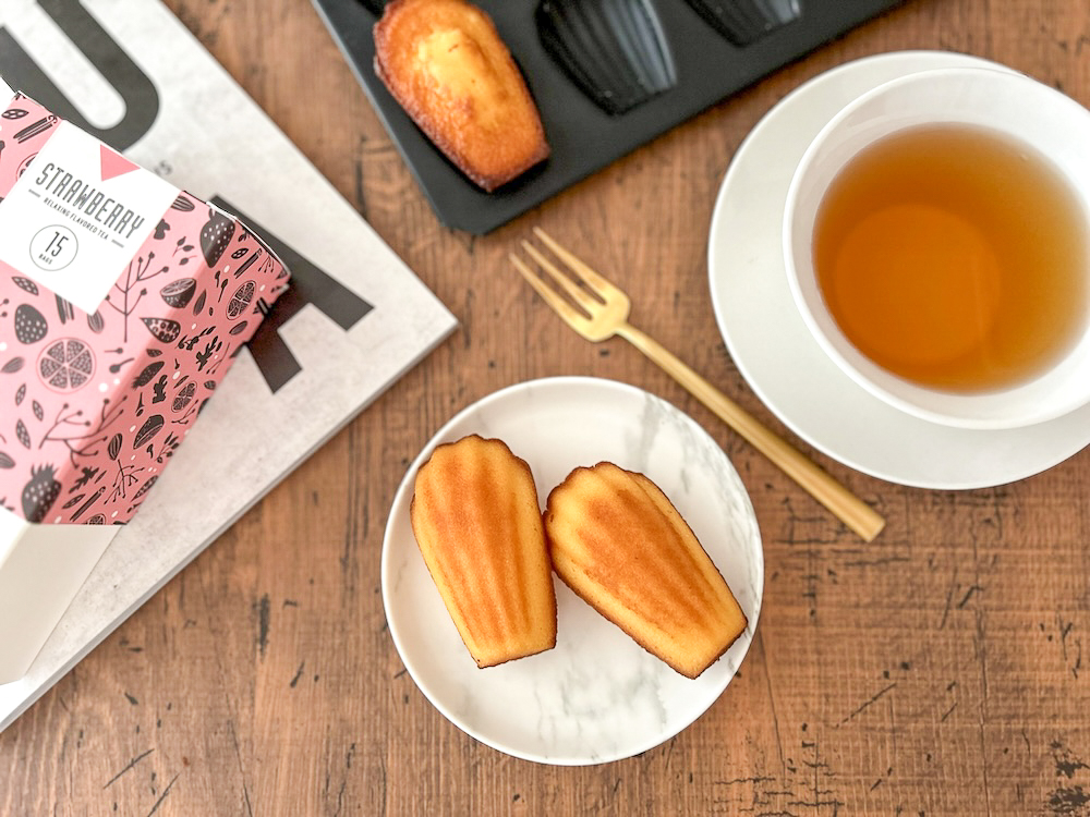 【9500円以上お値引き！】淹れたての紅茶にマドレーヌを浸した美味しい香り 基本のマドレーヌ】ふんわりしっとり！フランス焼き菓子の簡単レシピ